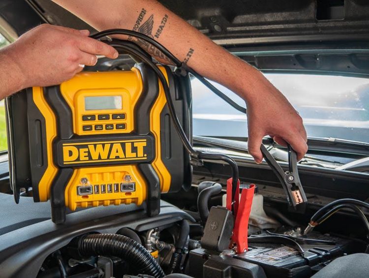 How to use the Dewalt Jump Starter 1600, 1400 or the Dewalt Dxaeps14