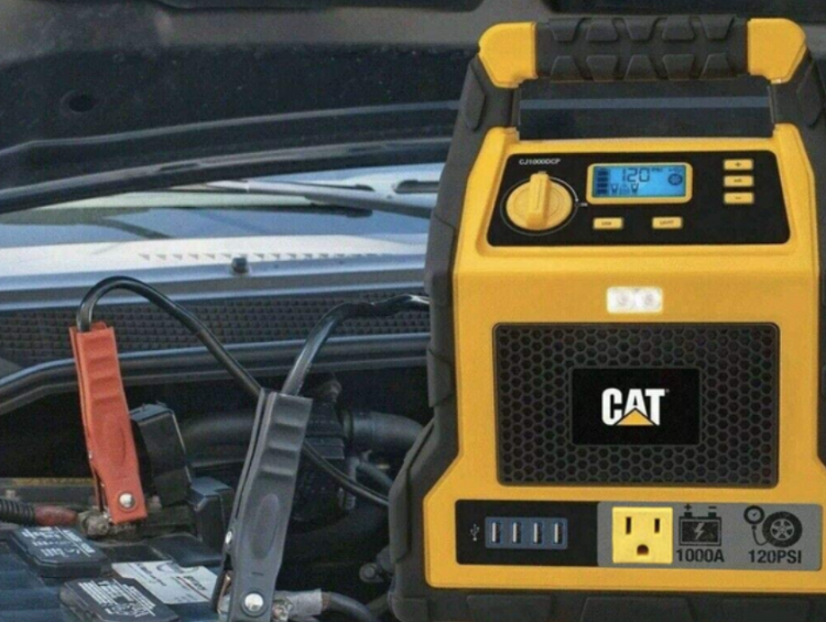En Deep Tauch an d'Katze 1200 Peak Amp Digital Jump Starter a Best Deal